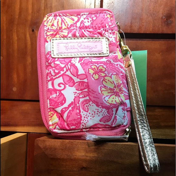 Lilly Pulitzer Handbags - Lily Pulitzer wallet. NEW! w/Tags.